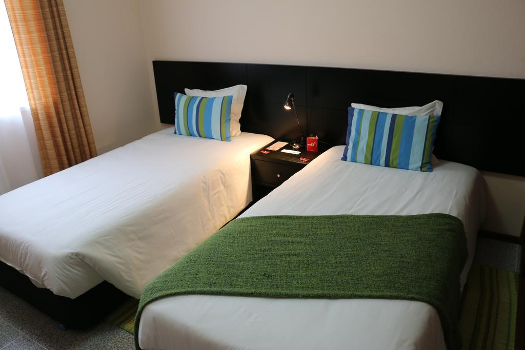 Apartamentos Sao Joao Horta  Rum bild